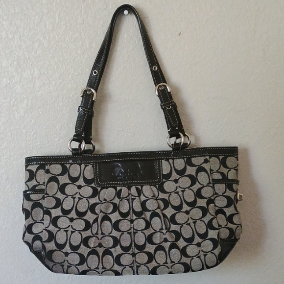 Stylish Black and Cream Women's Bag - Picture 1 of 11